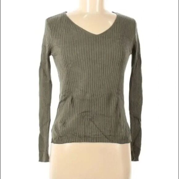 ❤️ MUST BUNDLE ❤️ Cloud chaser rib knit long sleeve tee - Picture 1 of 2